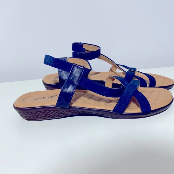 Flat Sandals - Picture 2 of 2